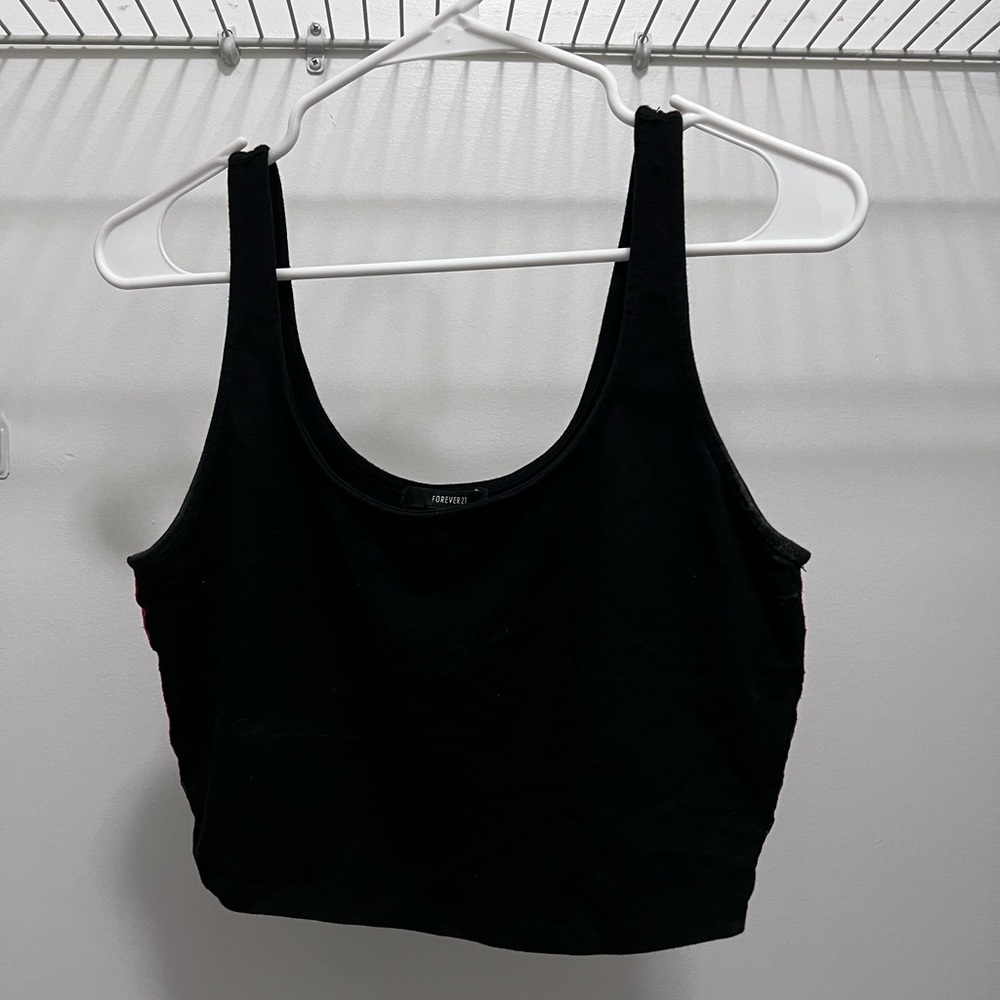 Black crop top - colorful side